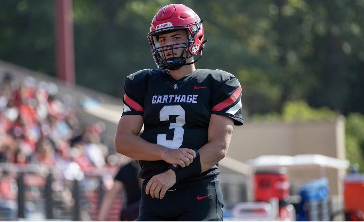 I am blessed to receive my 2nd offer to compete at the next level! Go Firebirds!! <a href="/Carthage_FB/">Carthage Football</a> <a href="/CoachDustinHass/">Dustin Hass</a> <a href="/brycelowe_/">Bryce Lowe</a>