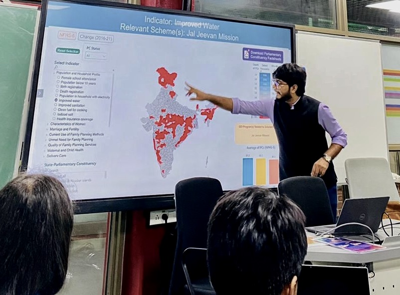 GeoInsightsLab's tweet photo. Our sincere thanks to @tqh_policy and Professors @DamniKain and Shariq Hussain at OP Jindal Global University for graciously hosting last week's workshop "Linking Public Policy to Impactful Governance: The Critical Role of Parliamentary Constituencies". https://t.co/zbI0sWGoxR