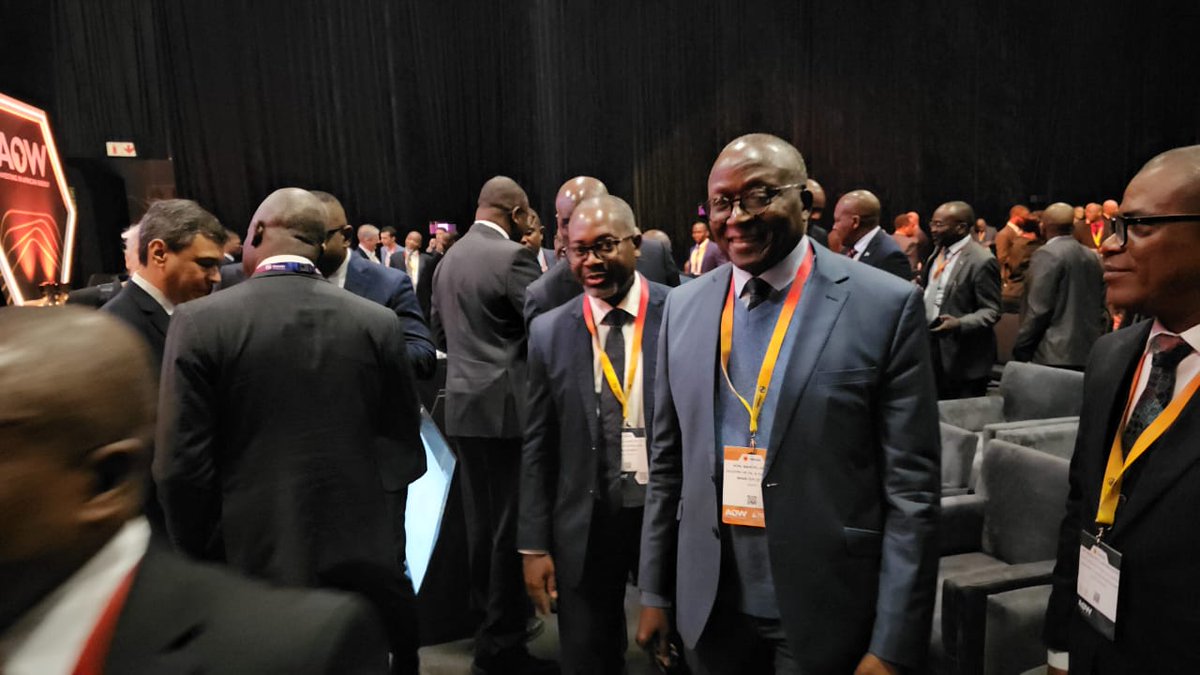 PetroleGOUVGA's tweet photo. A la tribune de l'@africaoilweek , le Ministre #Marcel_Abeke a vanté la stabilité sociopolitique du #Gabon et le fort potentiel de notre bassin sédimentaire pour attirer plus d'investisseurs.
@Comgouv_GA
#destinationGabon
#InvestirauGabon https://t.co/IRpoQcpyow