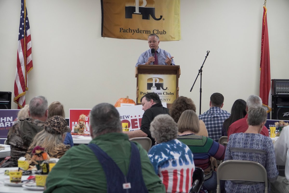 shaneschoeller's tweet image. Perfect time of year for chili and fellowship!

@BooneCoMOGOP &amp;amp; the Pachyderms had a fantastic event with a near-record-breaking crowd last night. Missourians are tired of the failed leadership of the Biden Administration and are ready to take our country back! 🇺🇸

#mosos