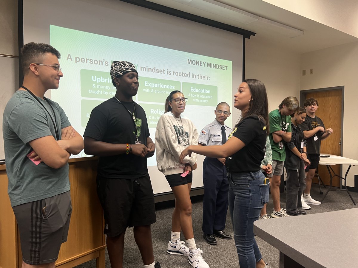 PeoriaCTE's tweet photo. Thrilled to have Yanely Espinal @NextGenPF Director &amp; Author of Mind Your Money out to @IronwoodHS to talk with personal finance students about financial strategies.  Big thanks to @AzCouncilEconEd for coordinating this event!  #PeoriaUnified11 #PeoriaCTE https://t.co/4IVdVWcuFp