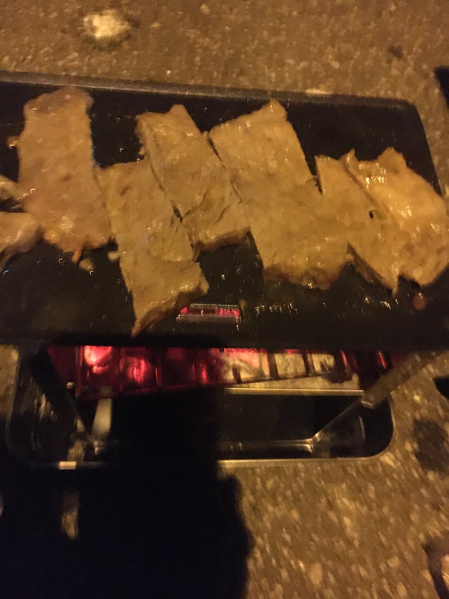 FishMining's tweet photo. Today's dinner is beef steak.
Because I only caught small fish.
😂😂😂
#nightfishing https://t.co/P7BYwaQz2R