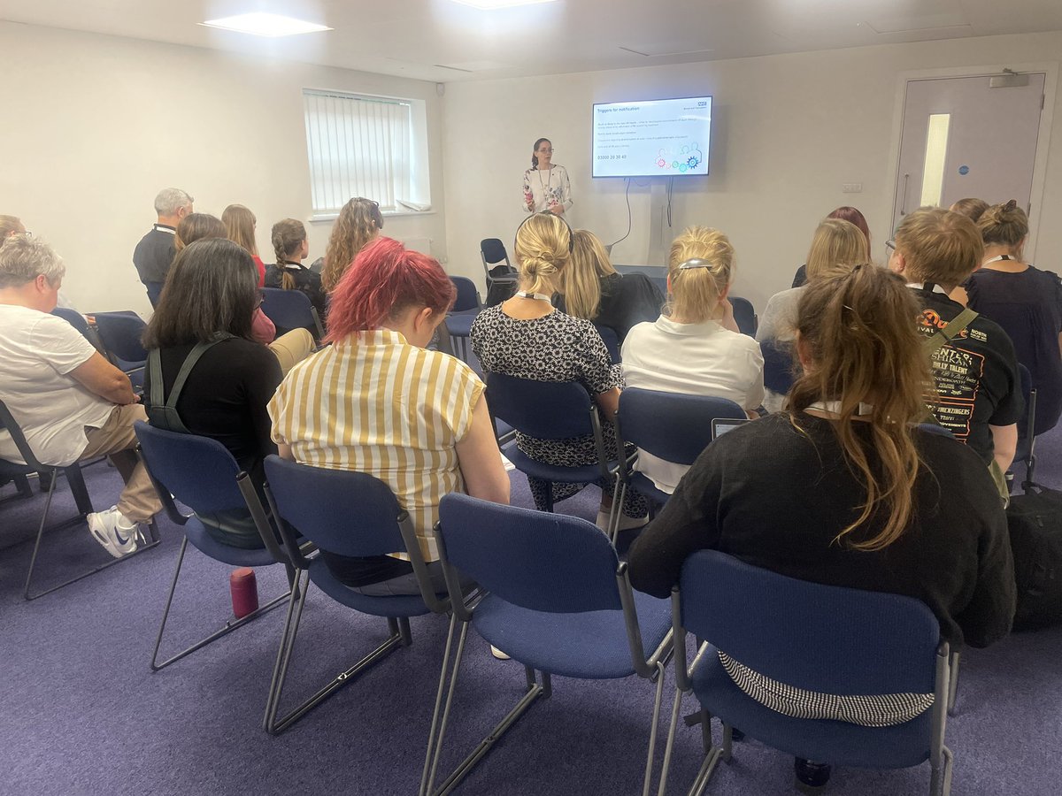 SotonHannah_EBC's tweet image. Next up @R_chelCl_re following up with this morning’s palliative care session with Paediatric Organ Donation #PIER2023 @pier_network @NHSBT
