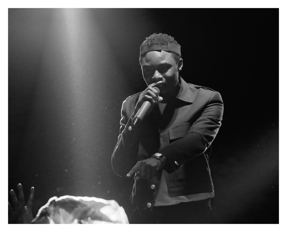 BeckieRebecca2's tweet photo. ntazigyera nicuuza 
King of good music @Ray_G_official 
#OneInOne https://t.co/wIOguO9VYp