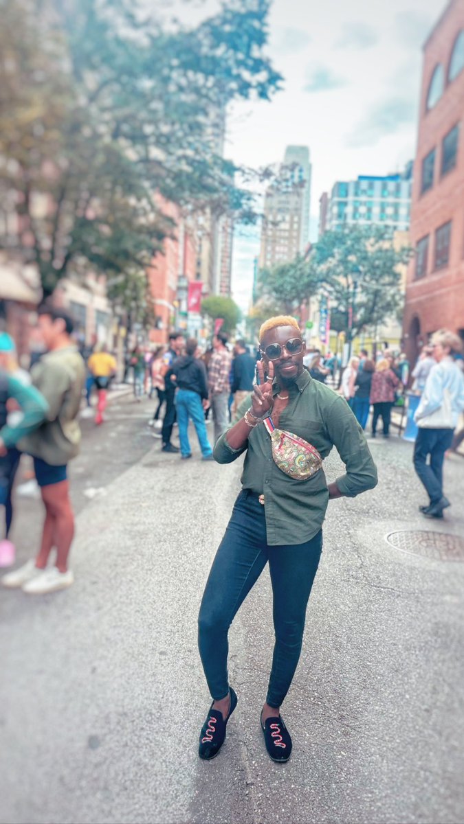 alorgeicedtea's tweet image. Happy National Coming Out Day! #OutFest