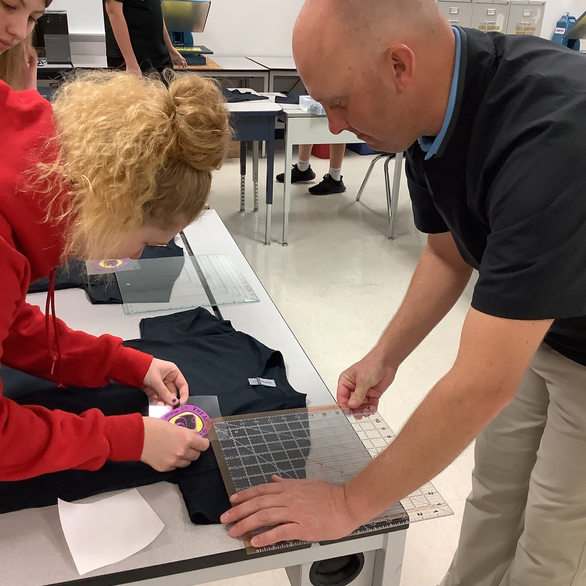 ehsamped's tweet photo. We’ve started making shirts today! In AMPED we made our class T-shirts. Contact ehsamped@rsdmo.org to make your own orders! 💜💛 https://t.co/5tszAebaWq
