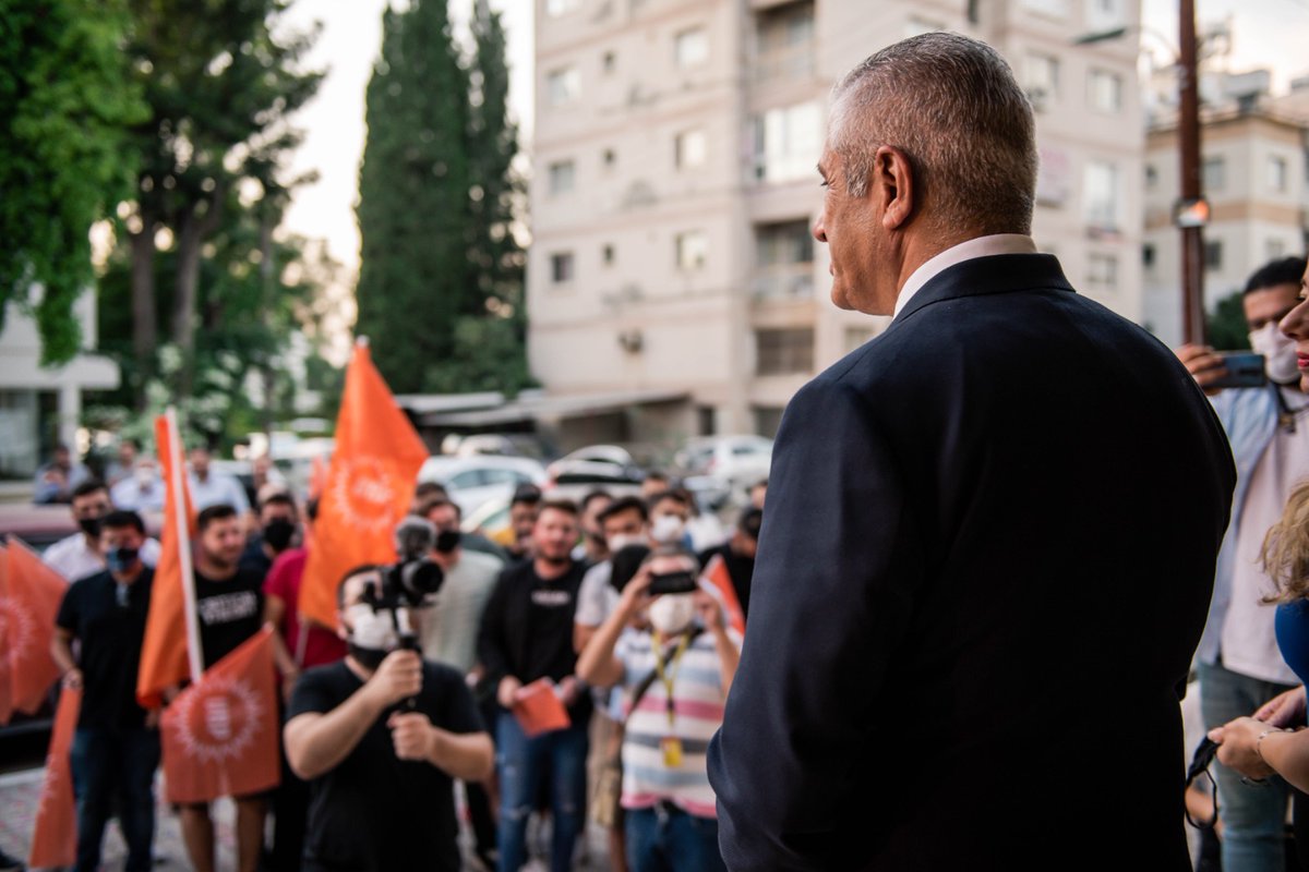 hasantacoy's tweet photo. Ulusal Birlik Partisi’nin 48’inci kuruluş yıldönümündeyiz..

Partimizin 48'inci yaşını bir kez daha kutlarken, UBP'ye gönül vermiş herkesi "Birlik'teyiz, Güçlüyüz" sloganıyla selamlarım... #ÖnceUBP https://t.co/8LYJOax69j