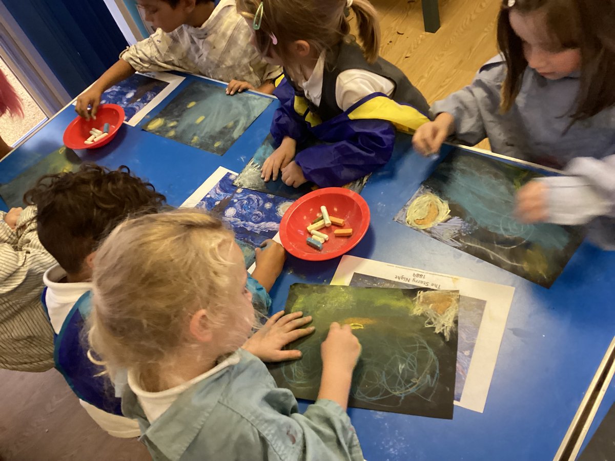 We are using pastels to recreate Starry Night by Vincent Van Gogh #artistsinthemaking #BEST