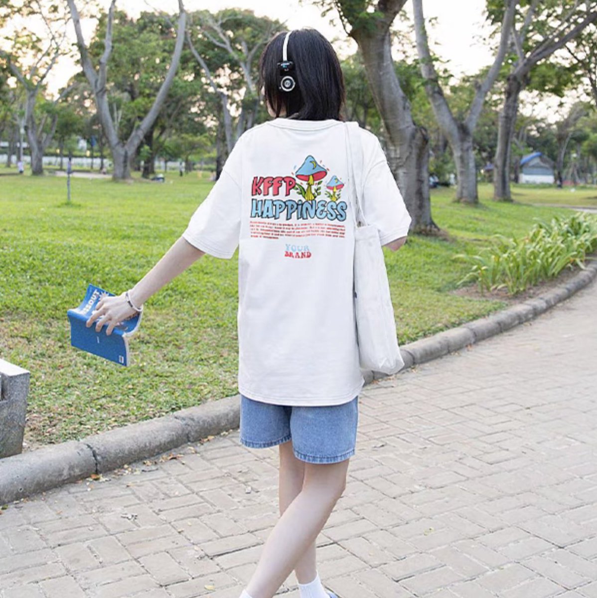 luckystorex's tweet photo. ﹣กลับมาตามคำเรียกร้อง มีลูกค้าเก่าอยากให้เปิด nelly น้องเป็นเสื้อยืดผ้า cotton ใส่สบาย มี size s-3xl ให้เลือก ราคาเบากระเป๋า  มามุงใต้เทรดนี้เลยฮับ 💚 https://t.co/SkLzOJCD1n