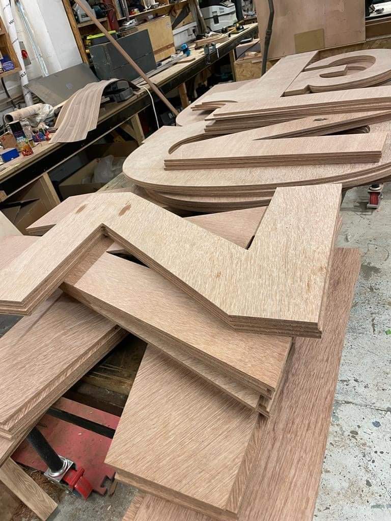 Ferris Heart Sloane tweet media