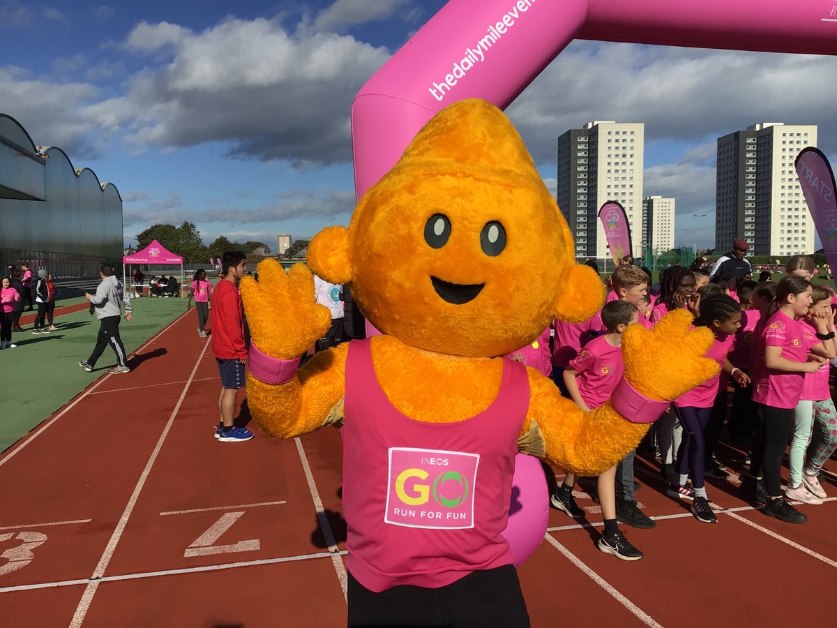Charleston_Sch's tweet photo. 🏃‍♂️🏃‍♀️P6 The Big Run 🏃‍♀️🏃‍♂️
Yesterday, all of our P6s had a fantastic time at The Big Run event at the Sports Village. They all tried their best, demonstrating our 3 school values of Ambitious, Respectful and Resilient whilst at the event 👏
#GORunForFun #DailyMile https://t.co/n3NZCqRjGi
