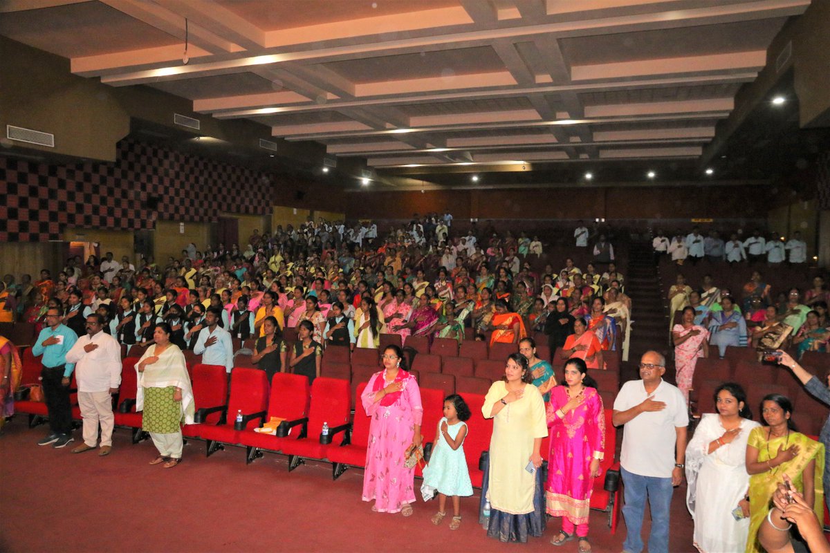 Girls_Count's tweet photo. A Youth Parliament was organized in Satara, Maharashtra to mark the International Day of the Girl Child. More than 1000 participants, including youth from ten colleges, healthcare professionals, and social activists attended the event. https://t.co/6rxEfsPI5t