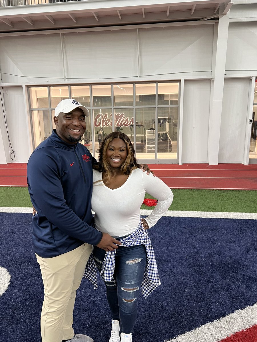 Coach Enrique Davis tweet media