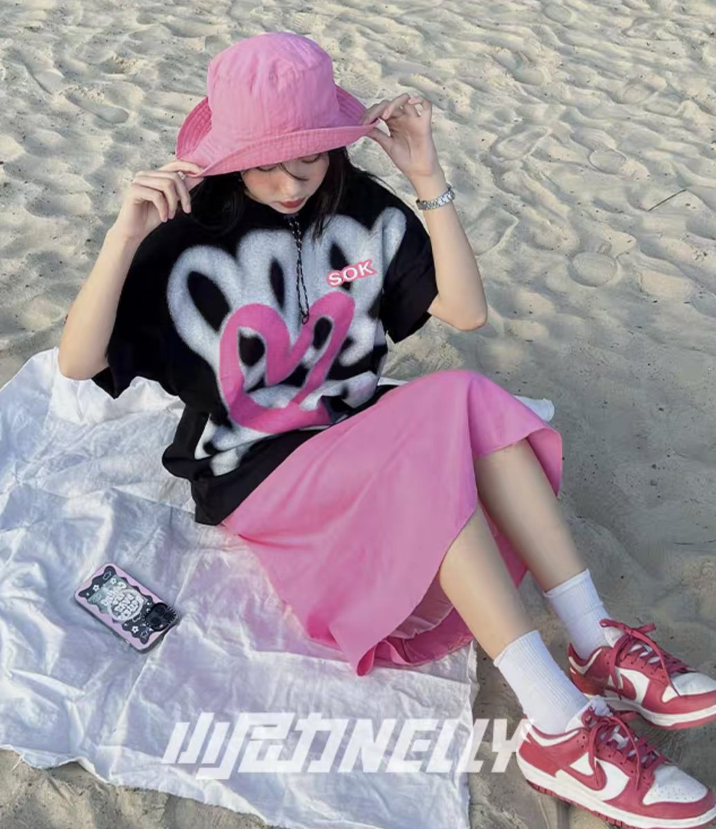 luckystorex's tweet photo. ﹣กลับมาตามคำเรียกร้อง มีลูกค้าเก่าอยากให้เปิด nelly น้องเป็นเสื้อยืดผ้า cotton ใส่สบาย มี size s-3xl ให้เลือก ราคาเบากระเป๋า  มามุงใต้เทรดนี้เลยฮับ 💚 https://t.co/SkLzOJCD1n