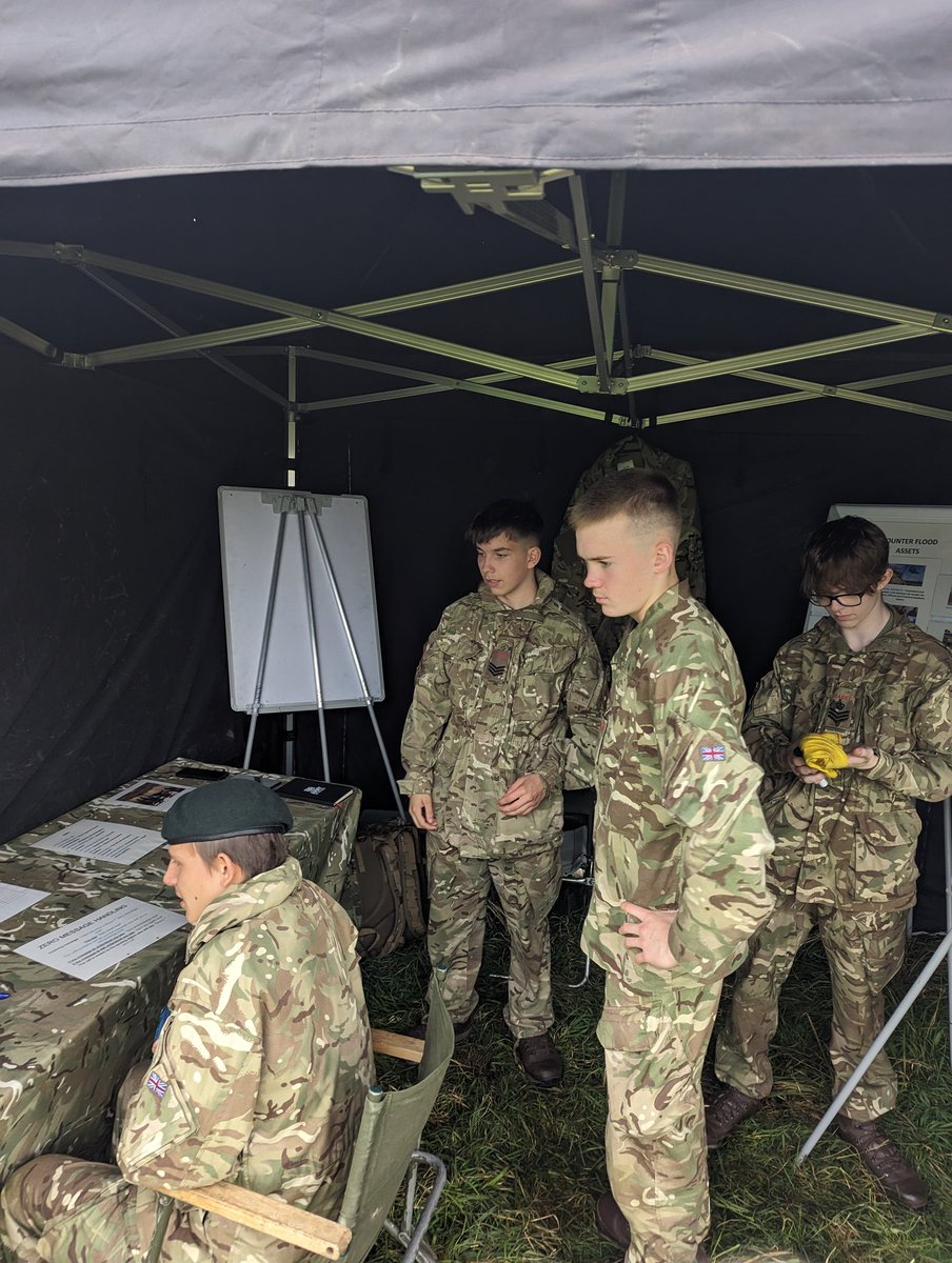 stu130379's tweet photo. Excellent weekend at the Black Rat competition with cadets getting to show off their skill and being challenged in all aspects of cadet training. Proud of Durham ACF placing 3rd Looking forward to next year. #ACF #blackrat #DurhamACF https://t.co/OyNKUDBgOe