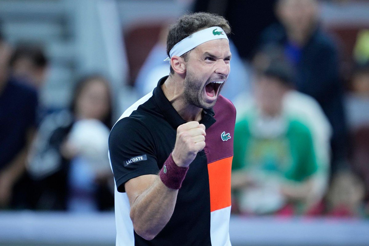 AbiertoTelcel's tweet photo. 🇧🇬 Grigor Dimitrov ya está en cuartos de final de @SH_RolexMasters 🔥 

Nuestro campeón del #AMT2014 venció al No. 2 del mundo, 🇪🇸 Carlos Alcaraz por primera vez por 5-7 6-2 6-4 🧨 https://t.co/FgA6R2P89d