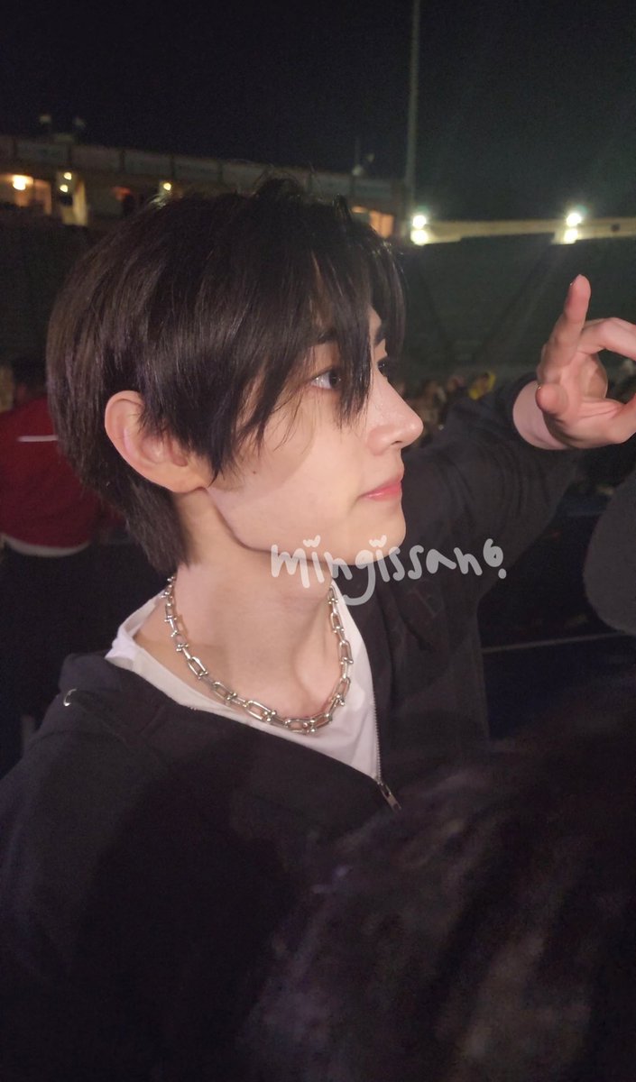 prodshn's tweet photo. prettiest side profile 🫶🏻 #sunghoon https://t.co/68nHUcpYWa