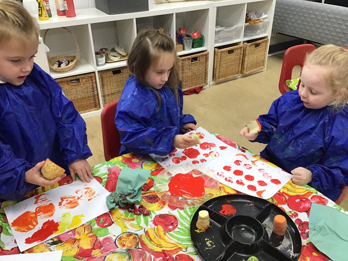 StKathsKent's tweet photo. Gala class have been learning about the importance of harvest this week, including naming and sorting various foods. Today we had fun experimenting with printing, using a selection of fruit and vegetables. https://t.co/11UxQuwwuT
