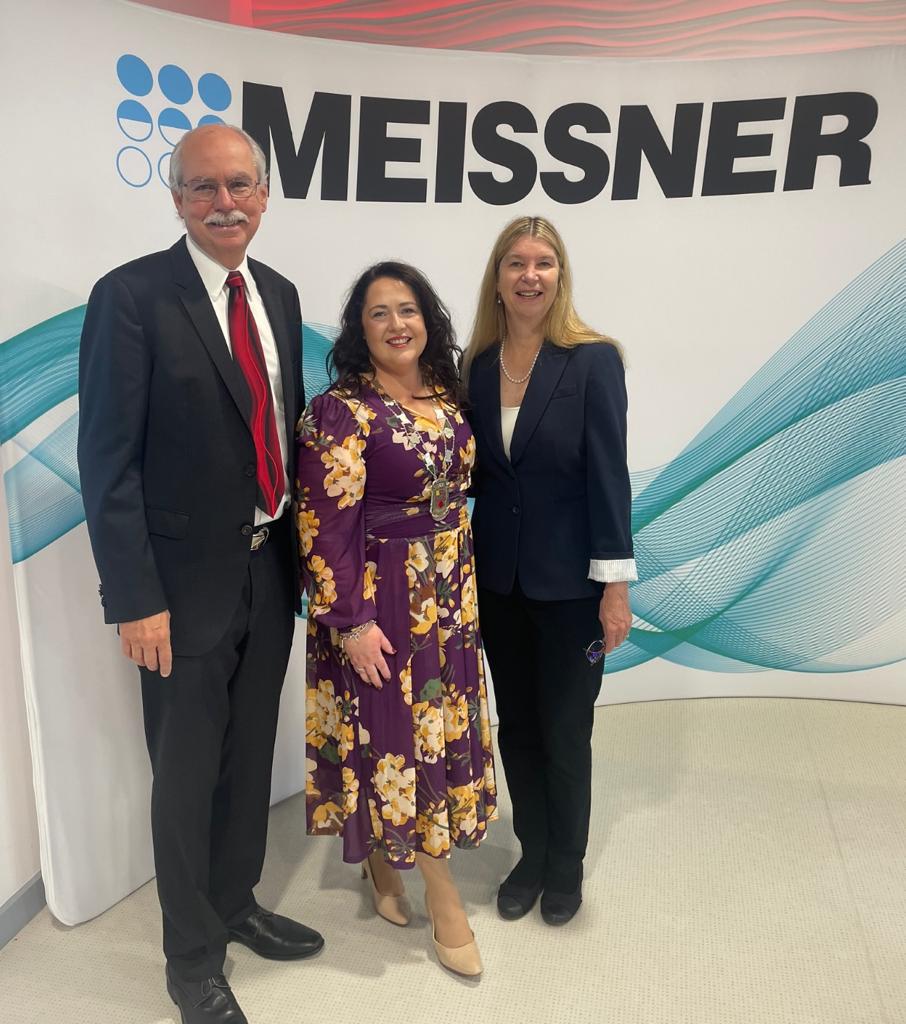Castlebar Chamber President, Anne Conlon, attended the official opening of Meissner Castlebar this morning which is the only location outside US. Photographed here with Anne is Chris and Laura Meissner (founders) who said Castlebar’s warmth had won them over.