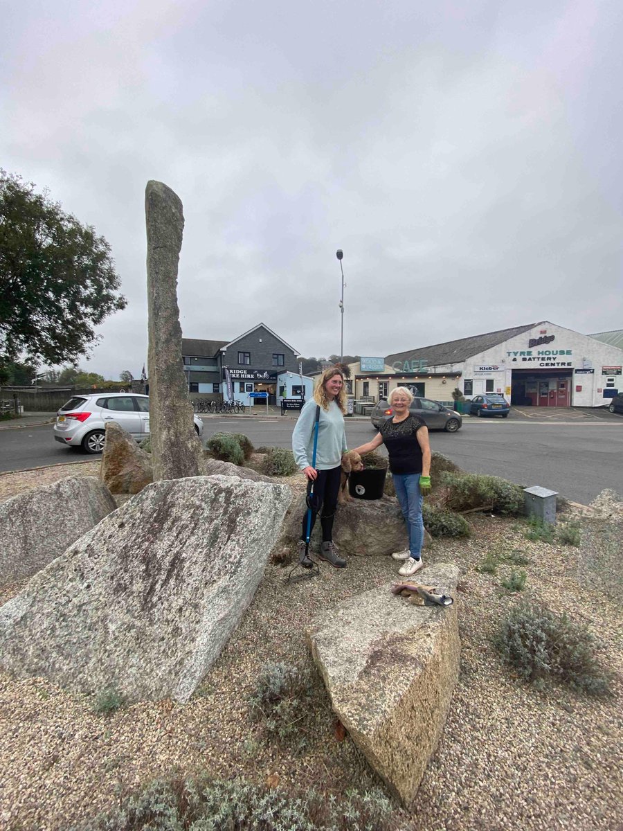 Had a power cut at home today so had to take a break from building websites. Spent a fun day tidying up the roundabout with mum instead 😁 Cornwall Website Design @cornwall_websites #wadebridge #cameltrail #cornwall