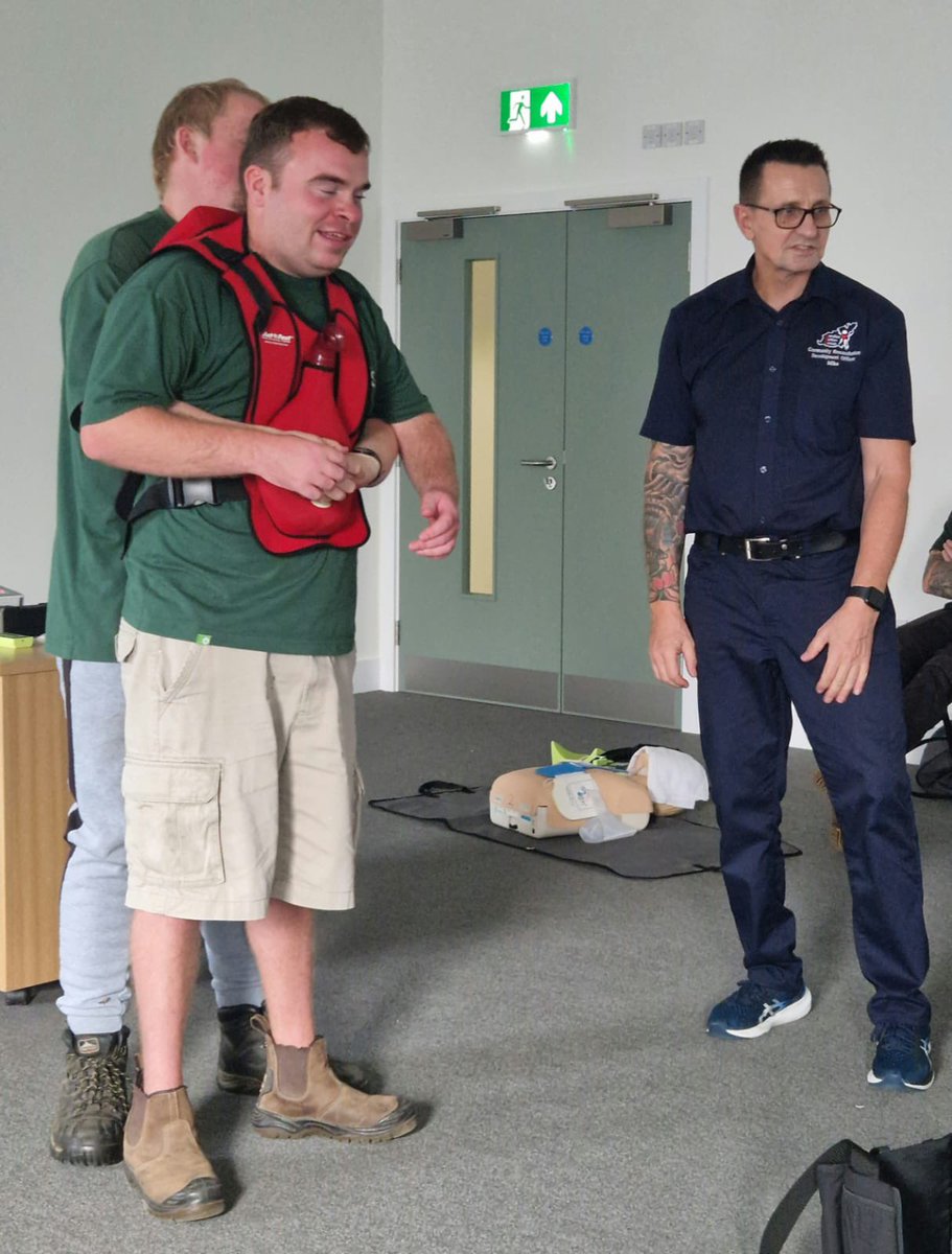 grow_ltd's tweet image. A big thank you to Mike from Cardiac Action Group for our training today - the crew and staff learnt so much. 
It was also exciting to use our new training room for the first time!! #CardiacActionGroup #Guernsey