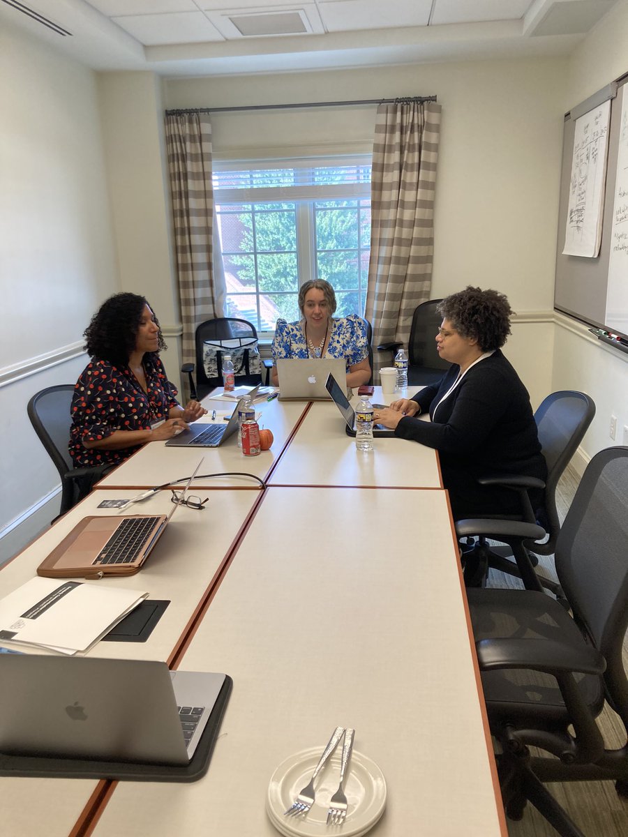 Co-writing our future plans for our #TriangleSCI presentation. That’s the great @ProfKFH zooming in!