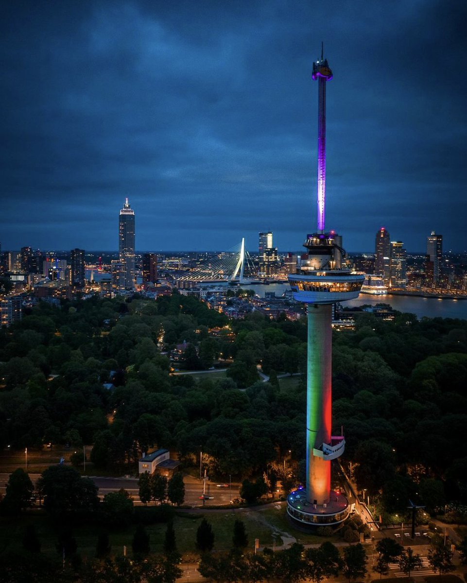 Kleurrijk Rotterdam 📷

📷 instagram.com/rk.skyshutter/

#euromast #rotterdam #rotterdammakeithappen
