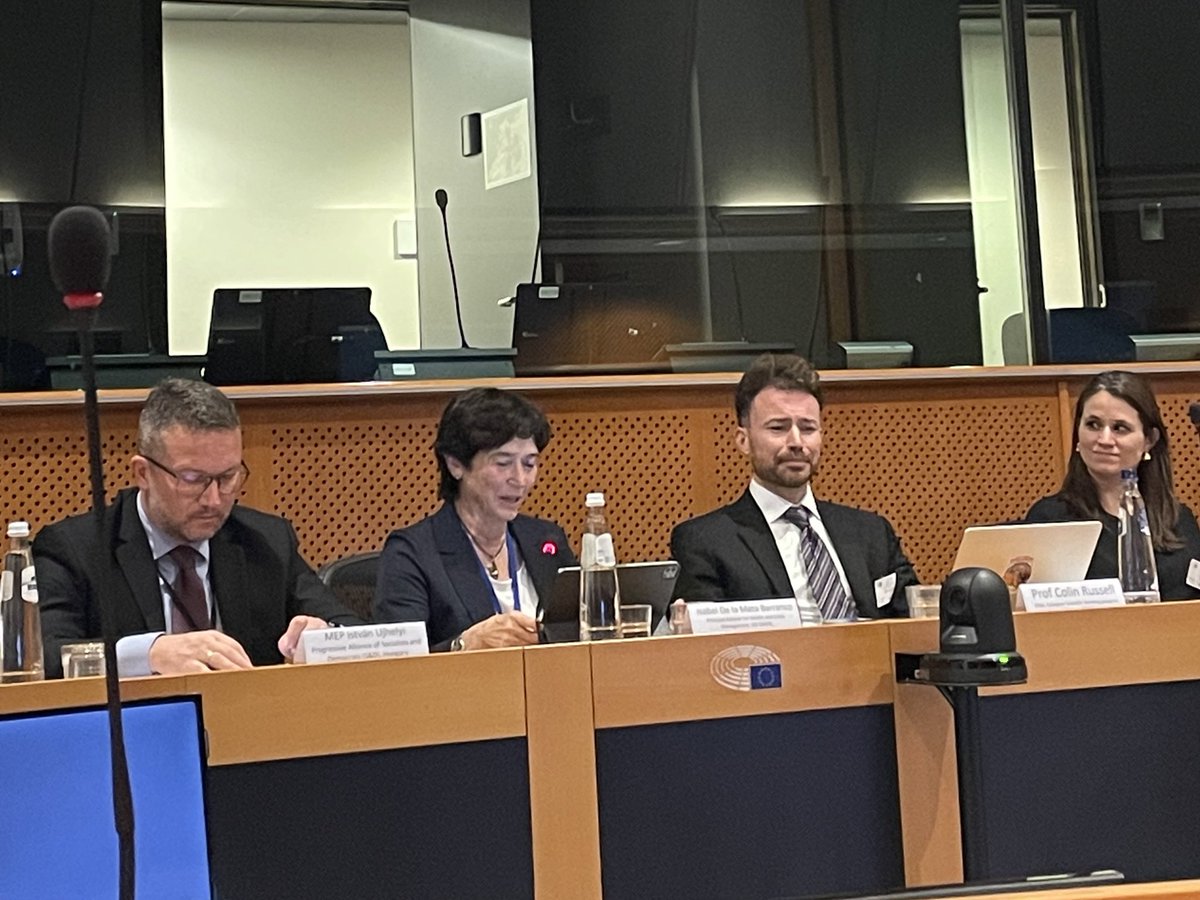 VaccinesEurope's tweet photo. Isabel De la Mata @EU_Health has a clear message - to tackle influenza we need support for enhanced surveillance and vaccination at all levels! #EUFluDay https://t.co/jJiTYLW04L