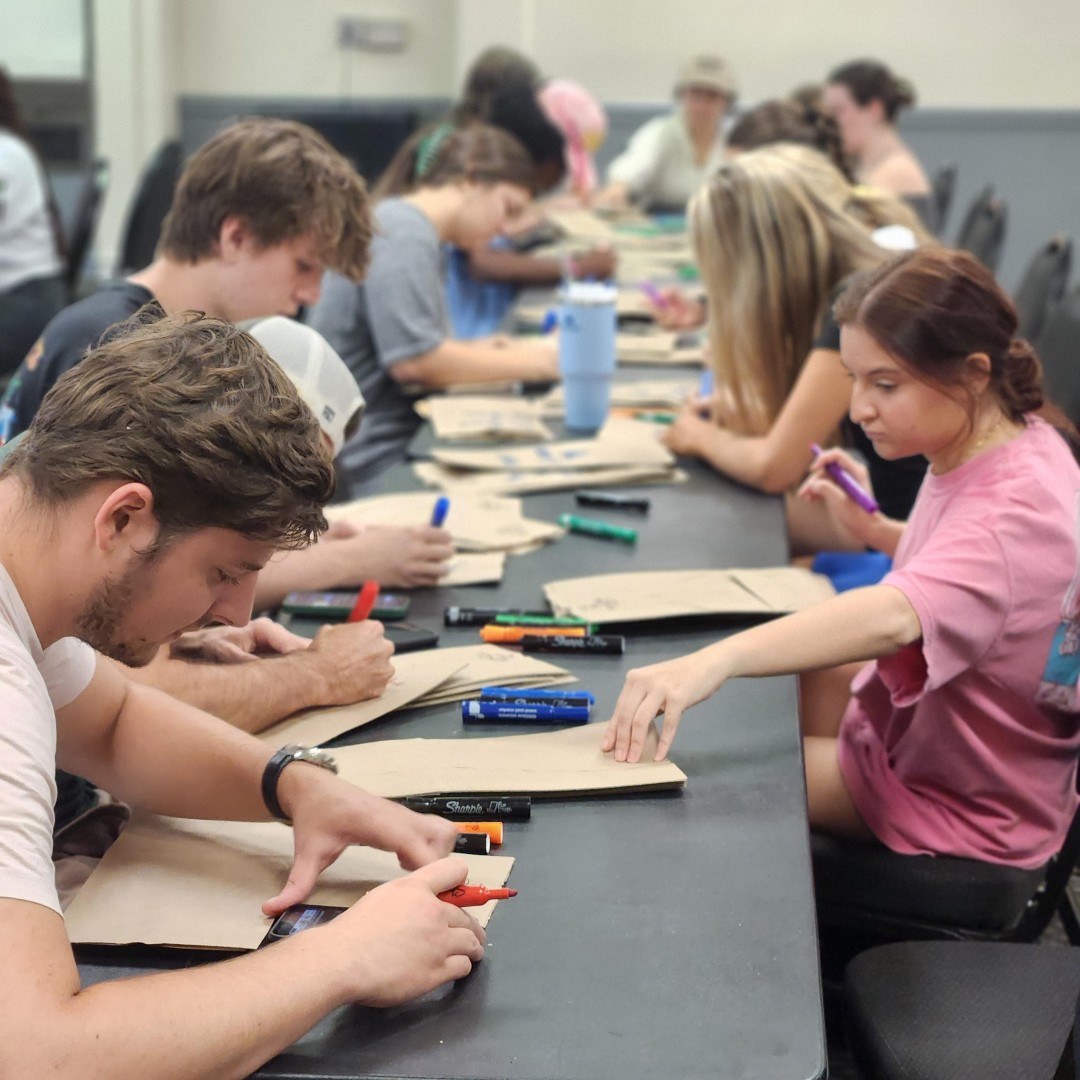 southernmissDSA's tweet photo. Where's Waldo? ๐ค On Wednesday, he was helping his friends at #HashtagLunchbag earn some team points! #SMTTT #USMhomecoming https://t.co/dxHfQ4CkLE