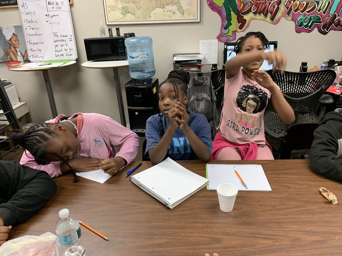 ChopLifeBoyz's tweet photo. This past Monday we had a chance to be apart of @NewImageYouth Mentoring Mondays. We had a great time conducting our Day of Health and Small Business workshops with middle and high school students for Orlando’s Parramore Community. 

#MentoringMondays
#ChopLifeBoyz https://t.co/Iq5GBBCKtC