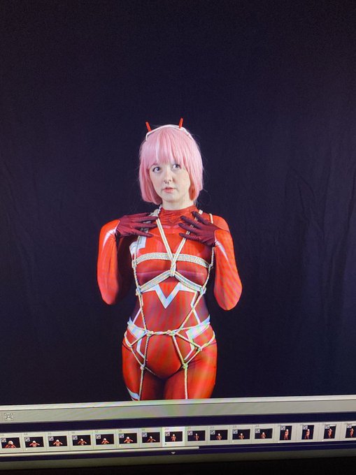 grade am schauen welche con fsk 18 bereich hat wo ich mich anmelden k&ouml;nnte f&uuml;r n&auml;chstes jahr.. dokomi<a href="/tag/cosplay"class="tags"><span>#cosplay</span></a><a href="/tag/bondage"class="tags"><span>#bondage</span></a><a href="/tag/shibari"class="tags"><span>#shibari</span></a><a href="/tag/erocosplay"class="tags"><span>#erocosplay</span></a>
