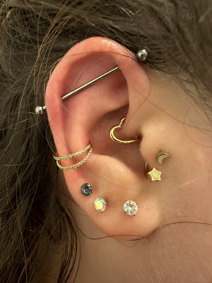 beth09287's tweet photo. Had a v exciting piercing and tattoo week so far❤️ https://t.co/i3lrakaZ6j
