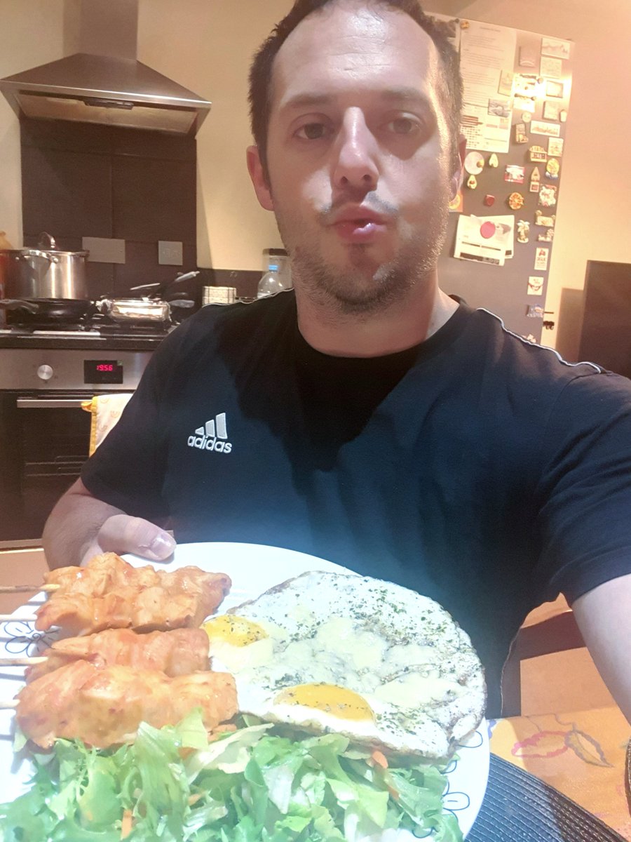 TheCoachBryant's tweet photo. Struggling maintaining a healthy lifestyle and your business? 🚀 Gain energy, lose inches, &amp; skyrocket productivity with my new program tailored for busy entrepreneurs! 🚀 DM "IN" for details &amp; free training to kickstart your wellness journey! #EntrepreneurHealth #HealthyBossLife https://t.co/mioovkig36