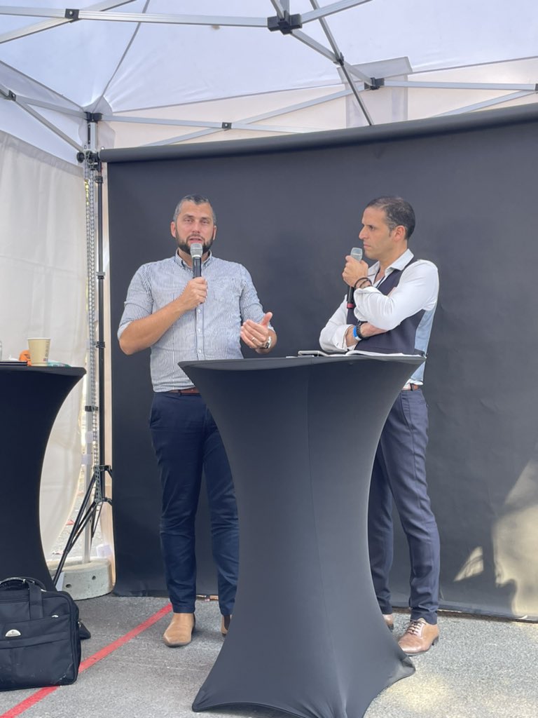 🚧 Place des TP - TV 📺 

🔴 Invité de Camel Termellil 🎤📹 , Baptiste ARNOUX, Chef de l'agence Eurovia à Subdray près de Bourges, nous parle du métier de conducteur de travaux.

Vidéo à retrouver sur notre chaîne youtube : youtu.be/2TaMIMYEGIw

<a href="/FRTPCentreVL/">FRTPCentreValdeLoire</a> #Cher
#conducteur