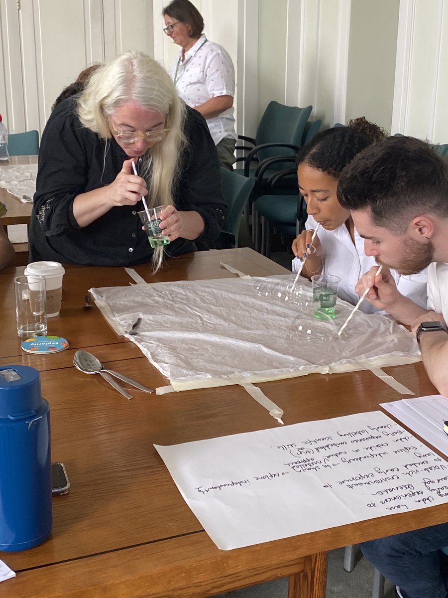 A lovely morning sharing Explorify’s new Early Years resources with Islington Science Subject Leaders (explorify.uk/collections/ne…). We looked at progression across Early Years and KS1 and tried some of the Take It Further activities.