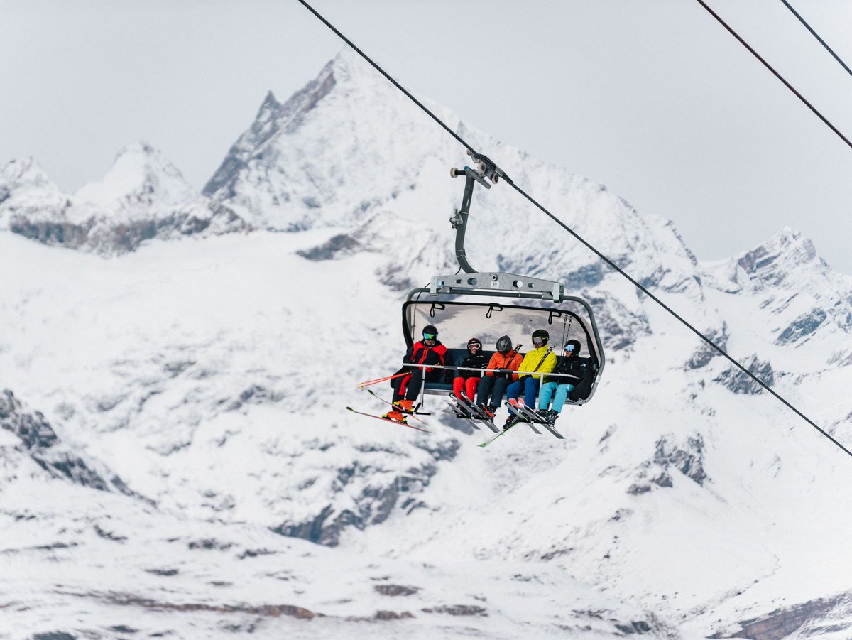 Interski tweet media