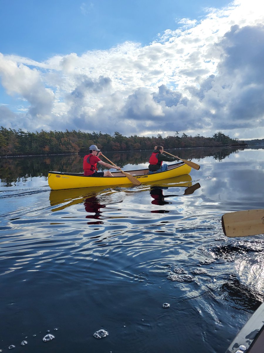 MrHollandBMHS's tweet photo. The water was calm and the sun was out at Beaverdam Lake this morning for our last canoe trip this fall. #BMHS #TCRCE #watchuslearn #canoeing https://t.co/1nA6wPPqSD