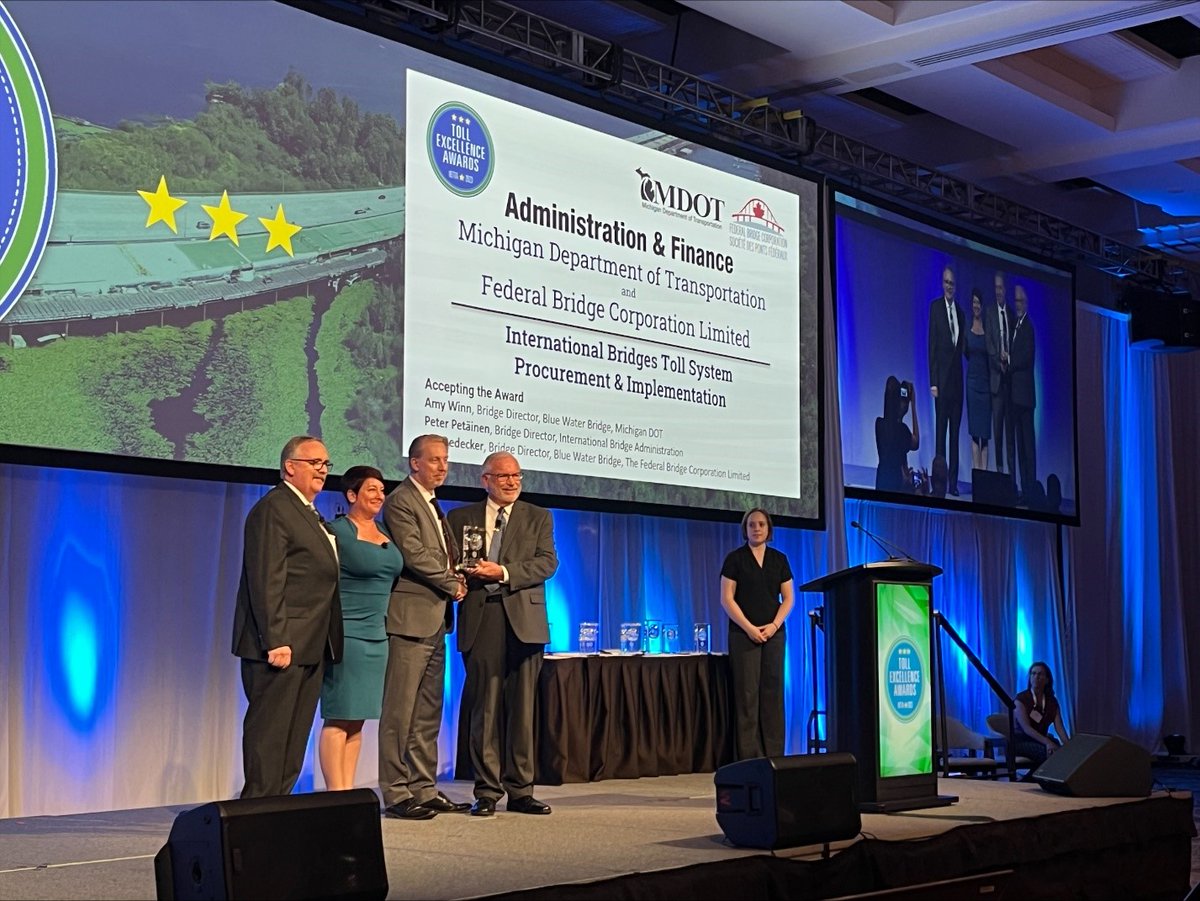 FBCL_SPFL's tweet photo. 🏆 The #FBCL &amp; @MichiganDOT are honoured to receive the 2023 Tolling Excellence Award from @IBTTA for our innovative bi-national toll system project, enhancing travel between #Canada &amp; the US 🌉🇨🇦🇺🇸

Read more: https://t.co/ereCM8IPEa https://t.co/fLyD5frxZj