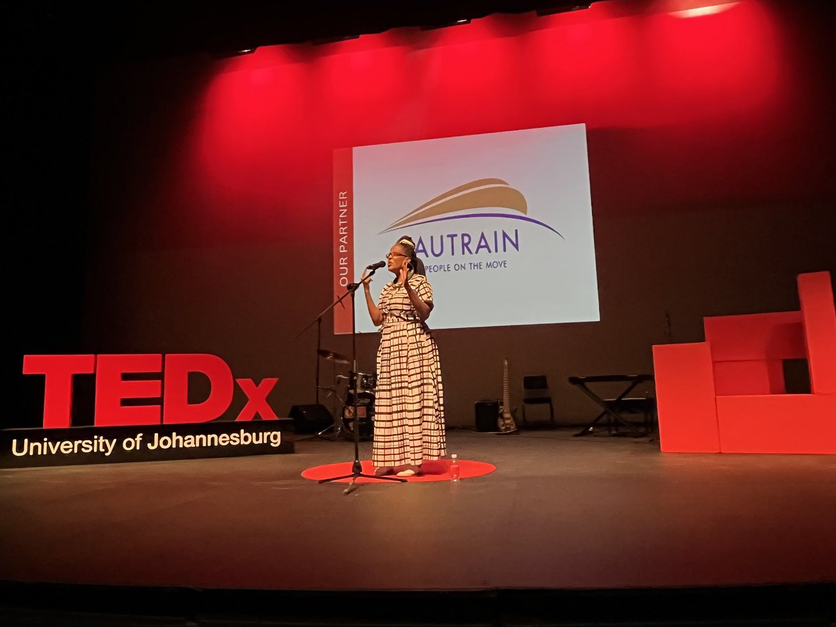 UJLibrary's tweet photo. @TEDxUJHB Performance by Mandisa Vundla | C.E.O &amp; Founder: Poetry Zone ZA 
#UJLibrary 
#TEDXUniversityofJohannesburg  #TEDx2023  #TEDxTalks  #ReEngineeringHumanity https://t.co/bGvSzOUto7