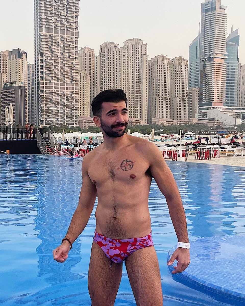 Vitor Moreira - I Kissed A Boy tweet media