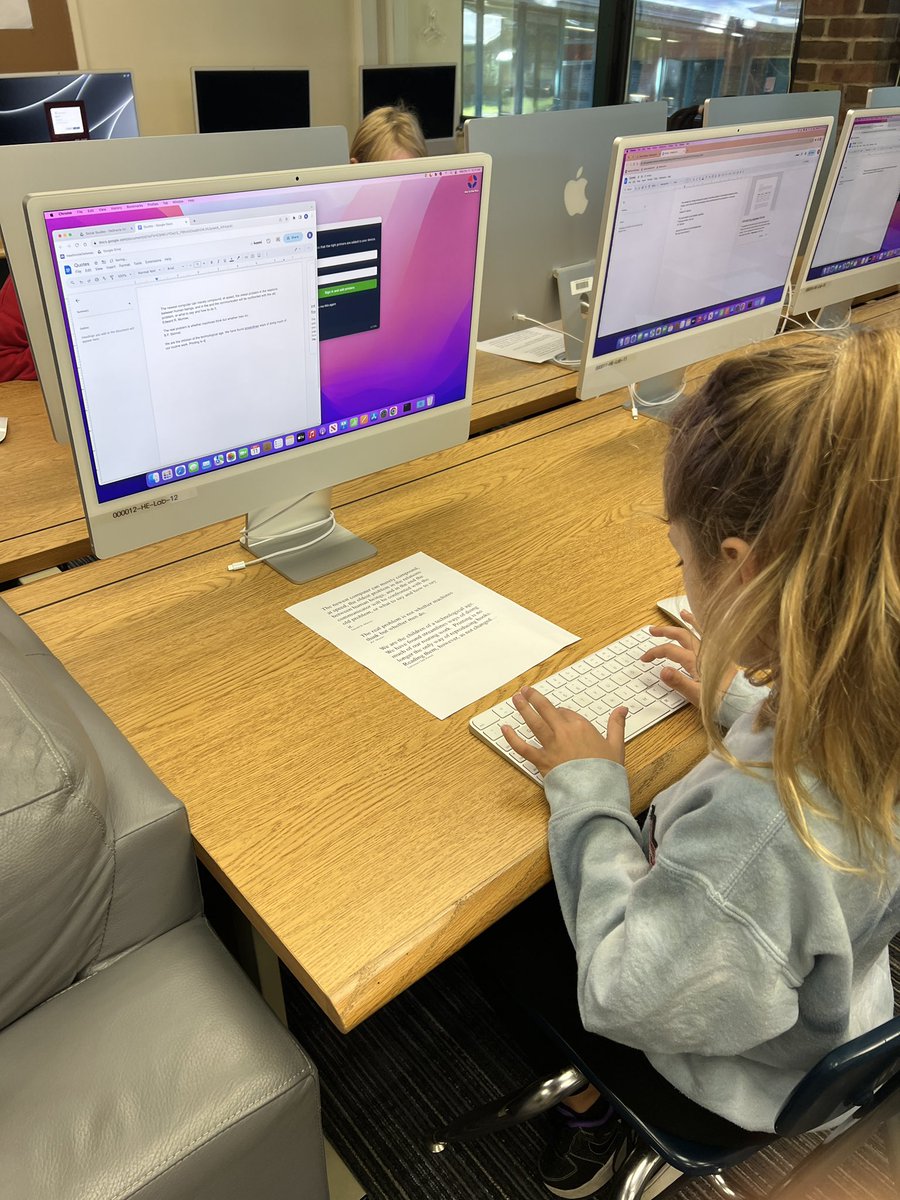 Lisa DeGrazia tweet media