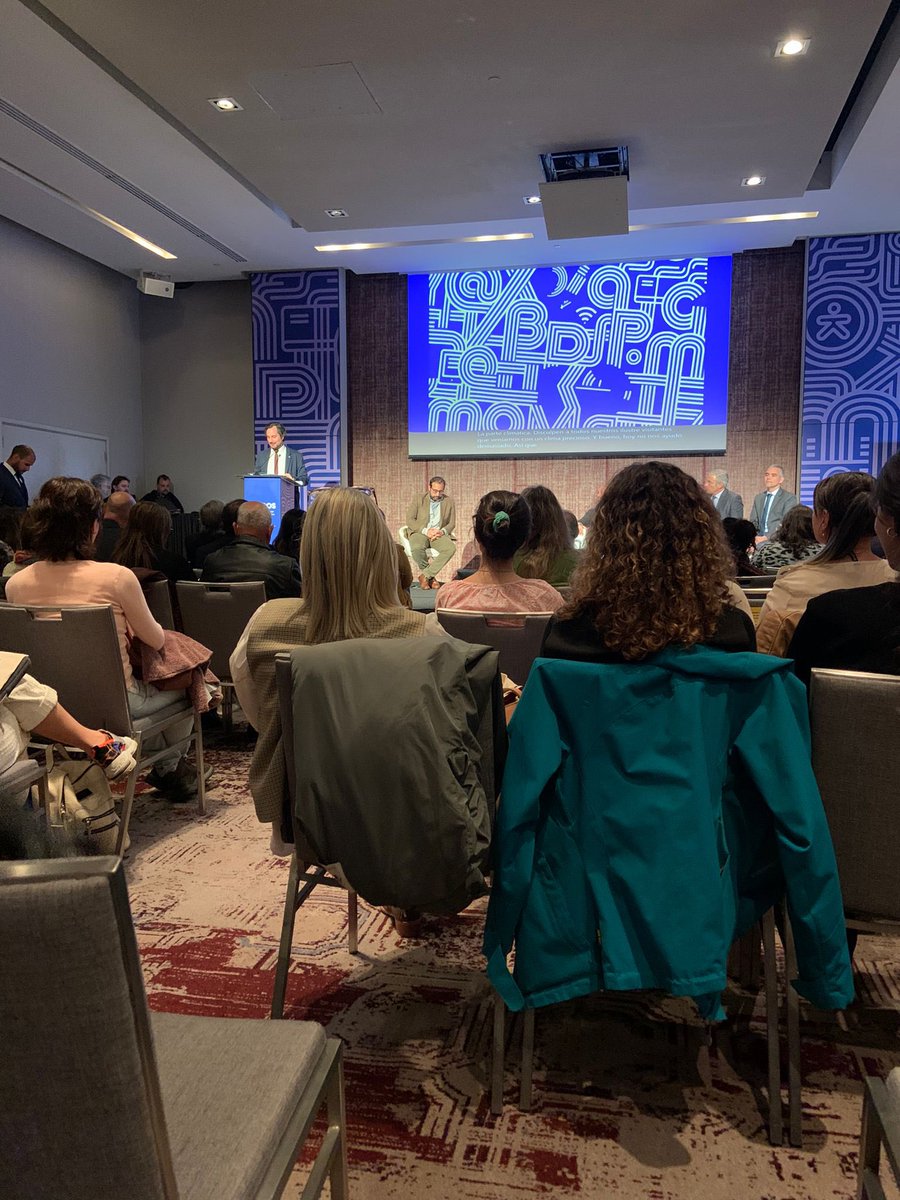 “No es solo con el Estado que se logrará el objetivo. Es en conjunto con la sociedad organizada”. Interesantísimo el primer Congreso Internacional sobre Educación Inclusiva. Un espacio de intercambio de ideas con el fin de lograr una educación de calidad.