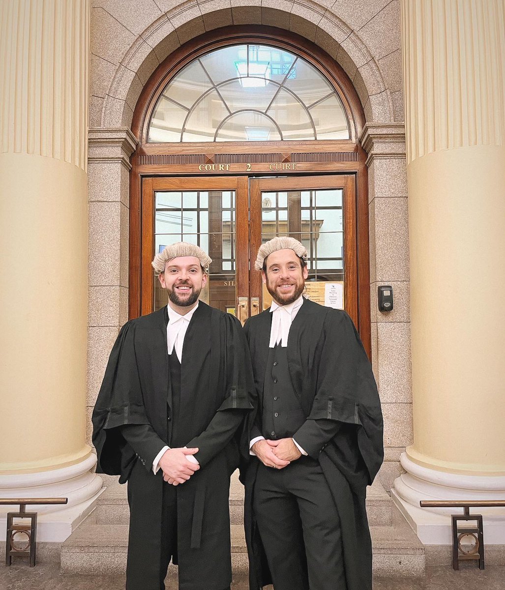 mac19a's tweet image. Called to the Bar of Ireland at the Four Courts, Dublin this morning. Happy to now be dual qualified on both sides of the border ⚖️