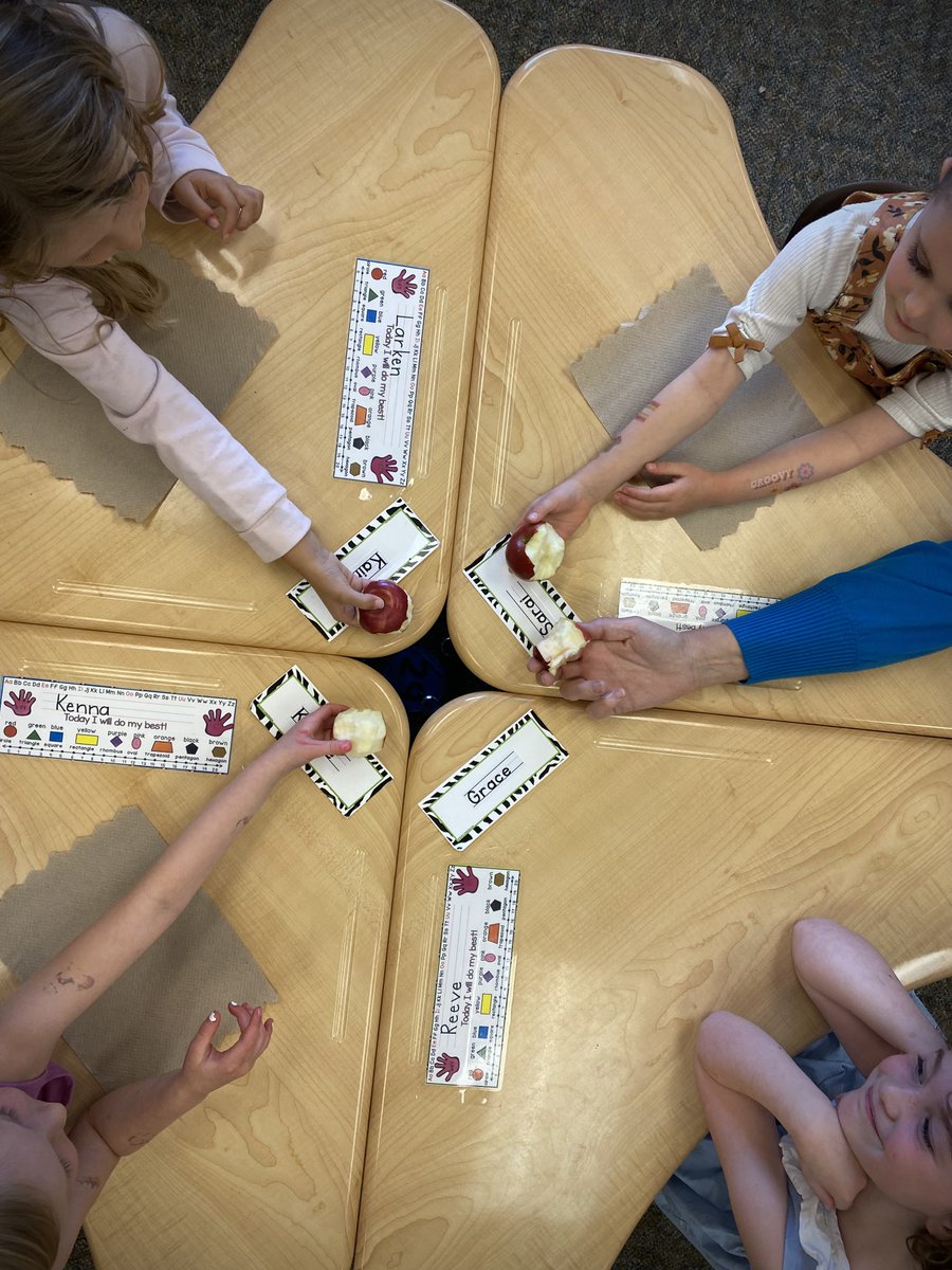 USDA_FNA's tweet photo. The @MontanaOPI is helping kiddos eat local with school meals and #FarmtoSchool! Deputy Under Sec. Stacy Dean joined 600 students and Gallatin Valley Farm to School for the #CrunchOff, biting into Montana apples to celebrate local agriculture and support healthy school meals. https://t.co/YFXUOryaiu
