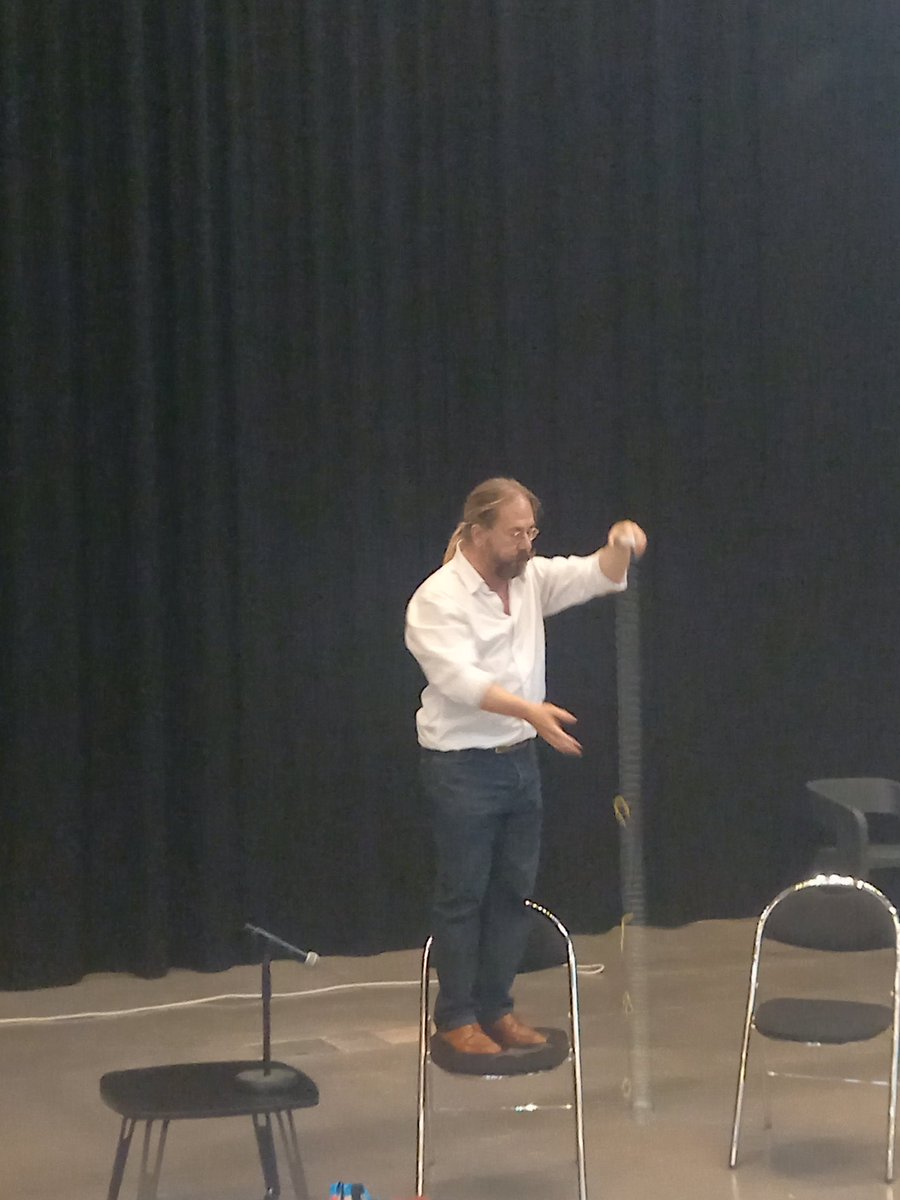 Alina Cristian (@alinacristian6) on Twitter photo Ravie de participer aux activités scientifiques dédiées aux professeurs, à l'occasion de la <a href="/FeteScience/">Fête de la science</a> et de l'inauguration des nouveaux locaux de la Maison pour la Science <a href="/MPLS_ParisIDF/">Maison pour la science Paris-IDF</a>.
Avec <a href="/jmcourty/">Jean Michel Courty</a>, Édouard Kierlik, <a href="/anneszymczak/">anne szymczak</a> <a href="/BrigitteZanda/">Brigitte Zanda</a> Ravie de participer aux activités scientifiques dédiées aux professeurs, à l'occasion de la <a href="/FeteScience/">Fête de la science</a> et de l'inauguration des nouveaux locaux de la Maison pour la Science <a href="/MPLS_ParisIDF/">Maison pour la science Paris-IDF</a>.
Avec <a href="/jmcourty/">Jean Michel Courty</a>, Édouard Kierlik, <a href="/anneszymczak/">anne szymczak</a> <a href="/BrigitteZanda/">Brigitte Zanda</a>