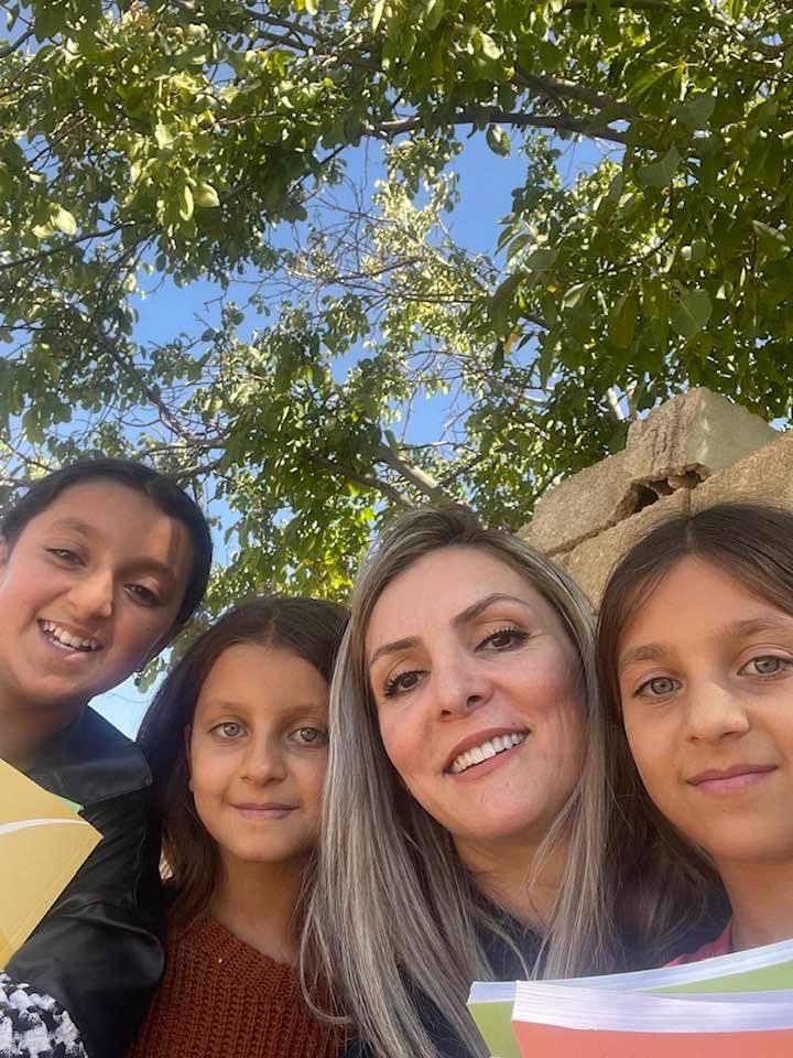 Kız çocukları candır, Kız çocukları hayattır,dünyadır.
Dünyamızın onların gülüşlerinden eksik olamaması dileği ile Dünya Kız Çocukları Günü kutlu olsun.