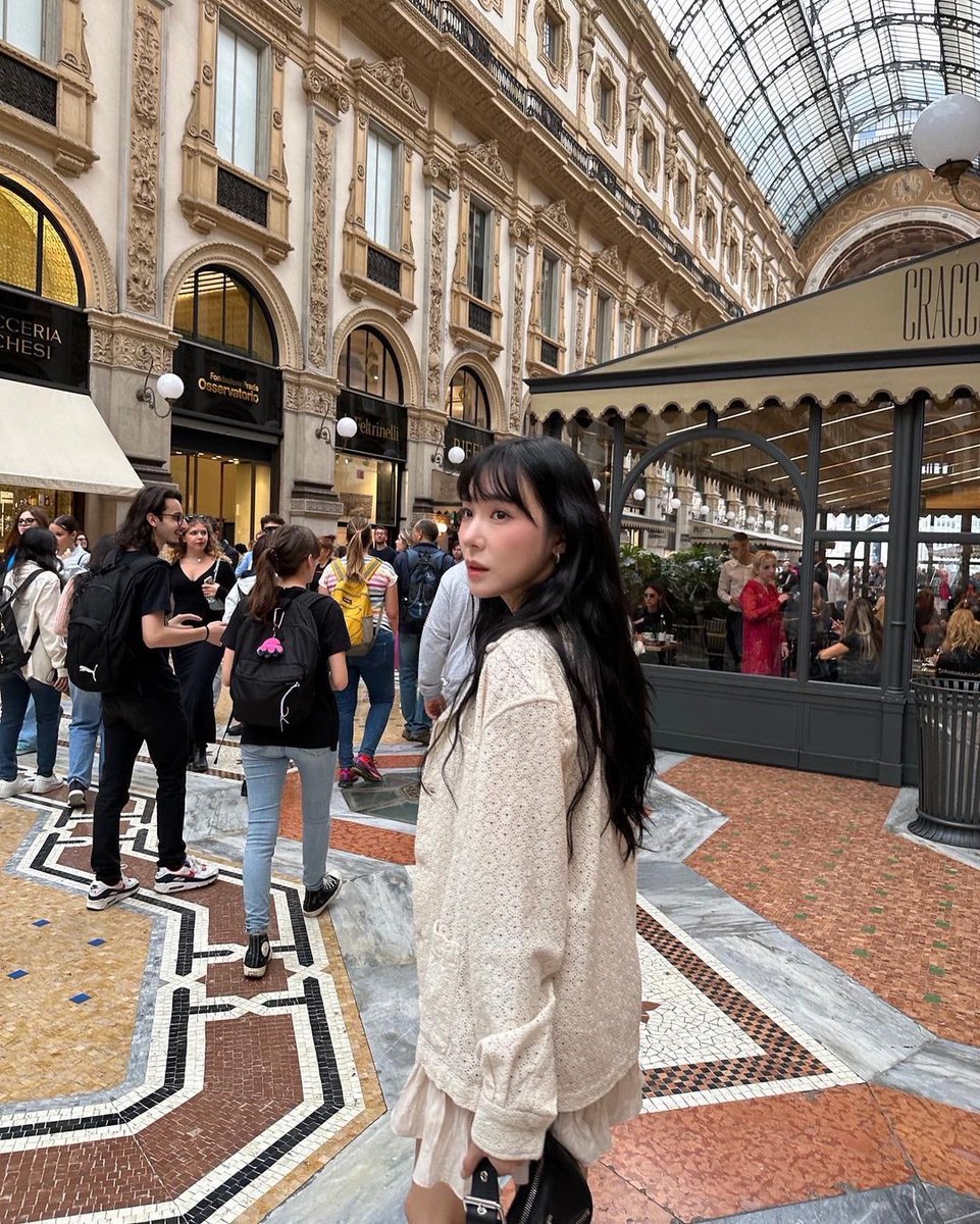 tffiany's tweet photo. Duomo, i’m in love. 🦋 https://t.co/NtuF5VJJkf