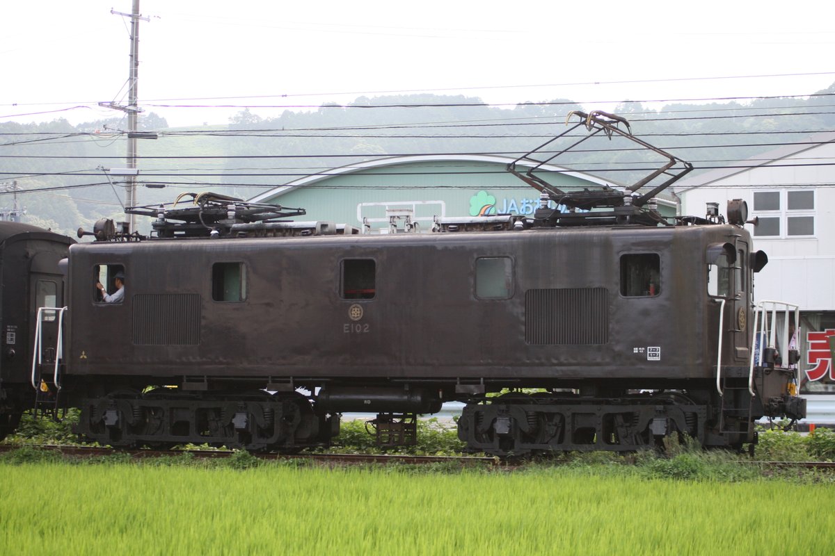 GGLLSS_kig's tweet photo. おはようございます、今日もよろしくお願いします。
#おはようトレイン
#大井川鐵道
#E102 https://t.co/zlec8aFhud