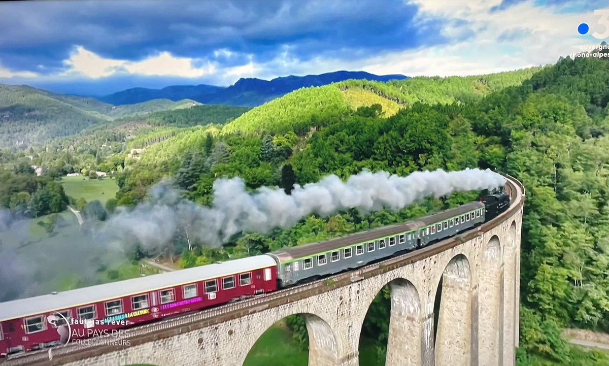 thomasraspal's tweet photo. Magnifiques images de la #140c27 sur la #lignedescevennes avec l’association #gadeft #fautpasrever #cevennes https://t.co/F7Hh05SV98