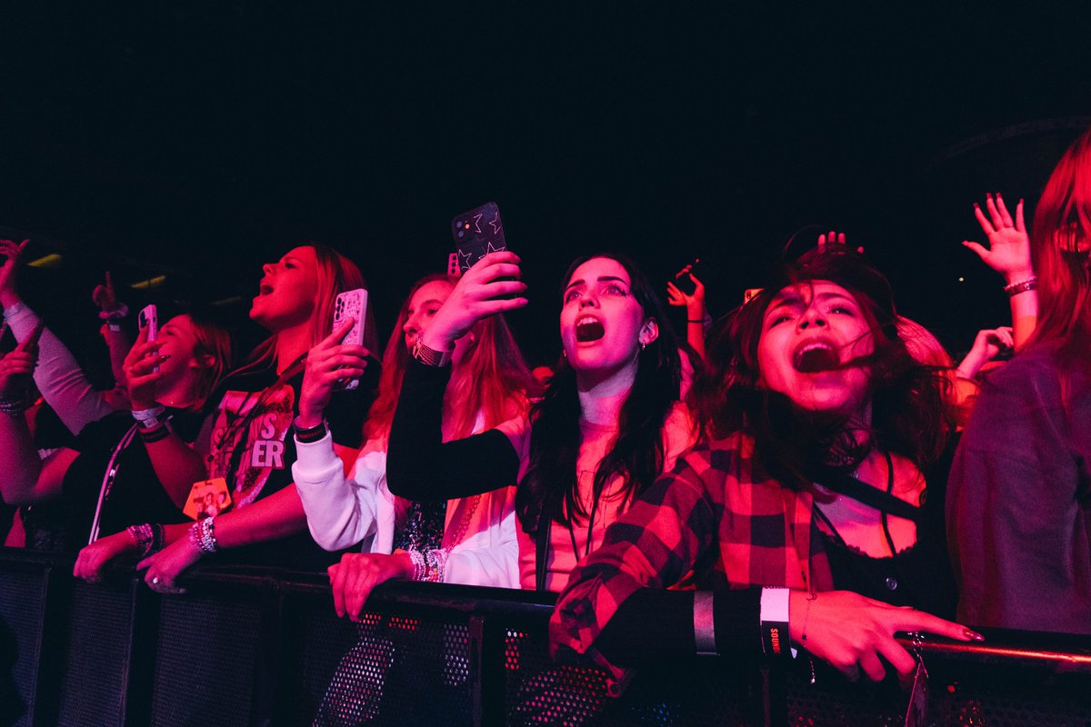 noriglcs's tweet photo. had the beeest time as always taking photos of #The5SOSShowBudapest 🫶 https://t.co/ePk0wtkR1N